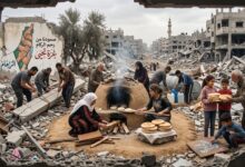 غزة تحت الركام: لا تخرجوني... بناتي يمسكن بيدي
