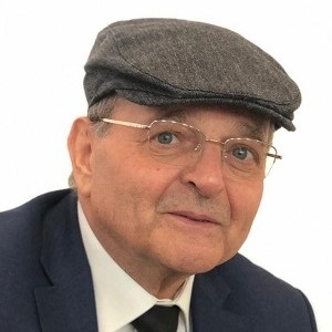 صورة علي أسعد وطفة